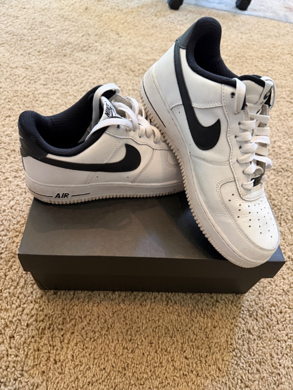Nike Low-Top Sneakers in White and Black